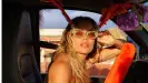KAROL G - VIAJANDO POR EL MUNDO TROPITOUR