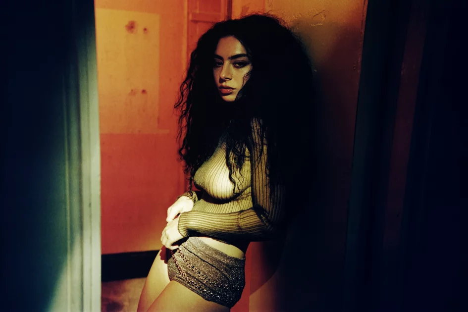Концерт CHARLI XCX - BRAT 2024 - ARENA TOURв Концерт CHARLI XCX - BRAT 2024 - ARENA TOUR